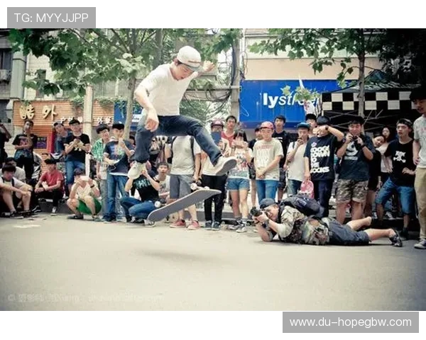 北京滑板队在世界街舞大赛中的默契配合与精彩表现分析 北京滑板队在世界街舞大赛中的默契配合与精彩表现分析
