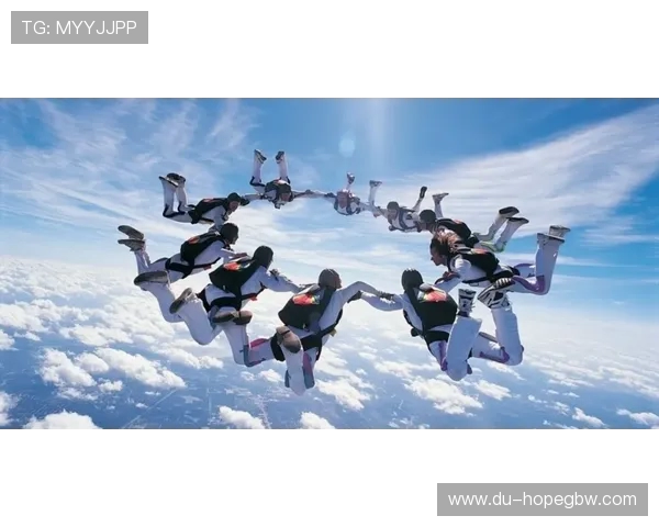 广州极限运动队在城市马拉松中的逆袭之路与奋斗精神的完美展现 广州极限运动队在城市马拉松中的逆袭之路与奋斗精神的完美展现