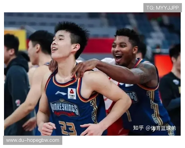 林葳的成长之路：从青涩少年到职场精英的蜕变故事